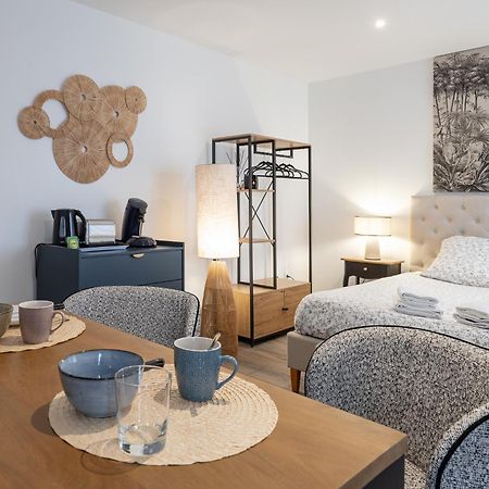 Apartament Secret Cache De Valmy Lyon Zewnętrze zdjęcie