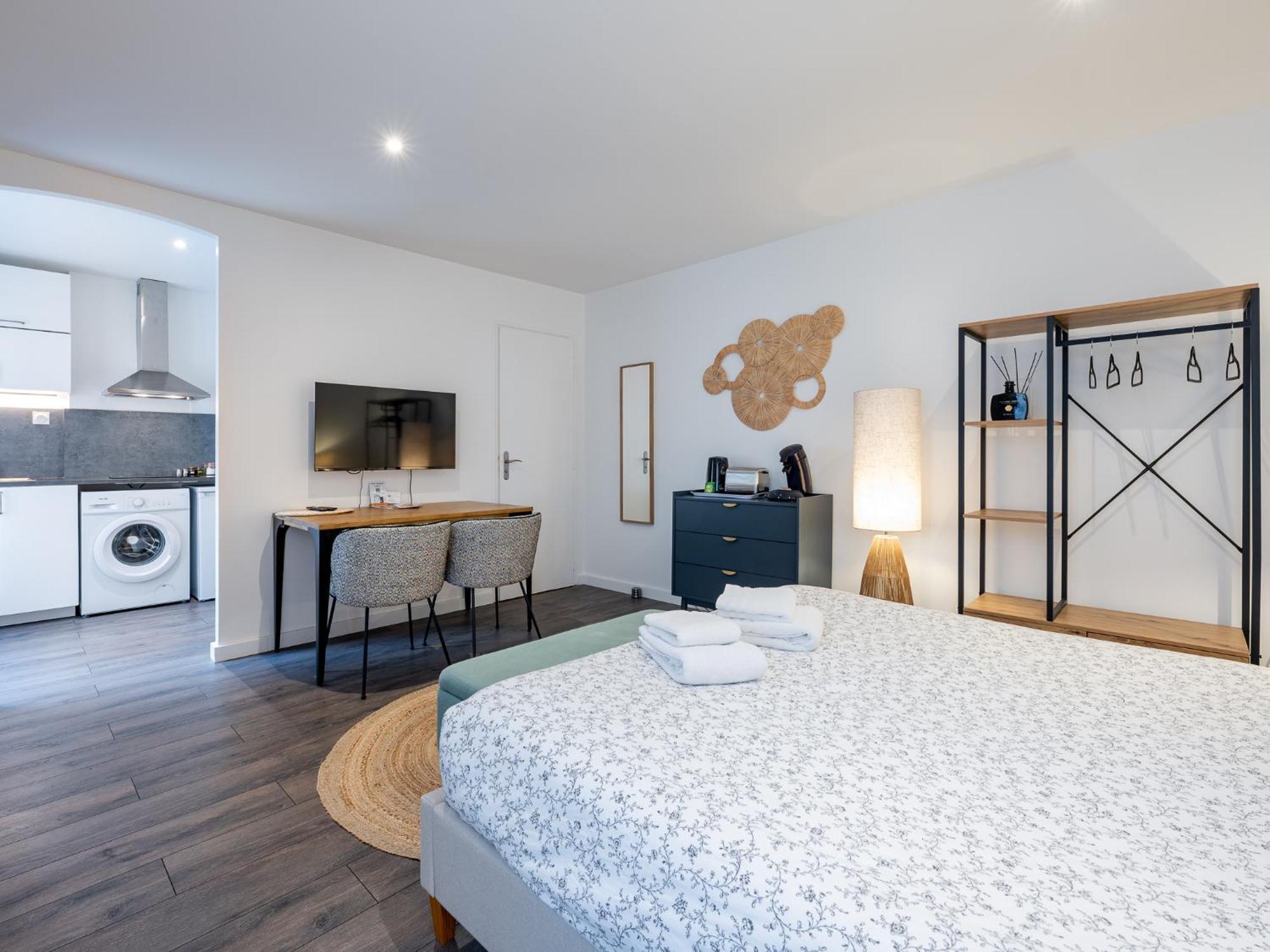 Apartament Secret Cache De Valmy Lyon Zewnętrze zdjęcie
